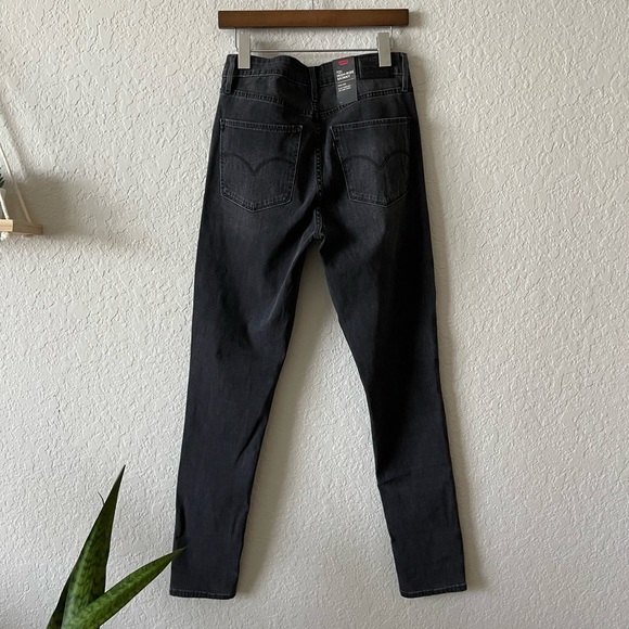 Levi’s 721 High Rise Skinny Jeans - Picture 7 of 7